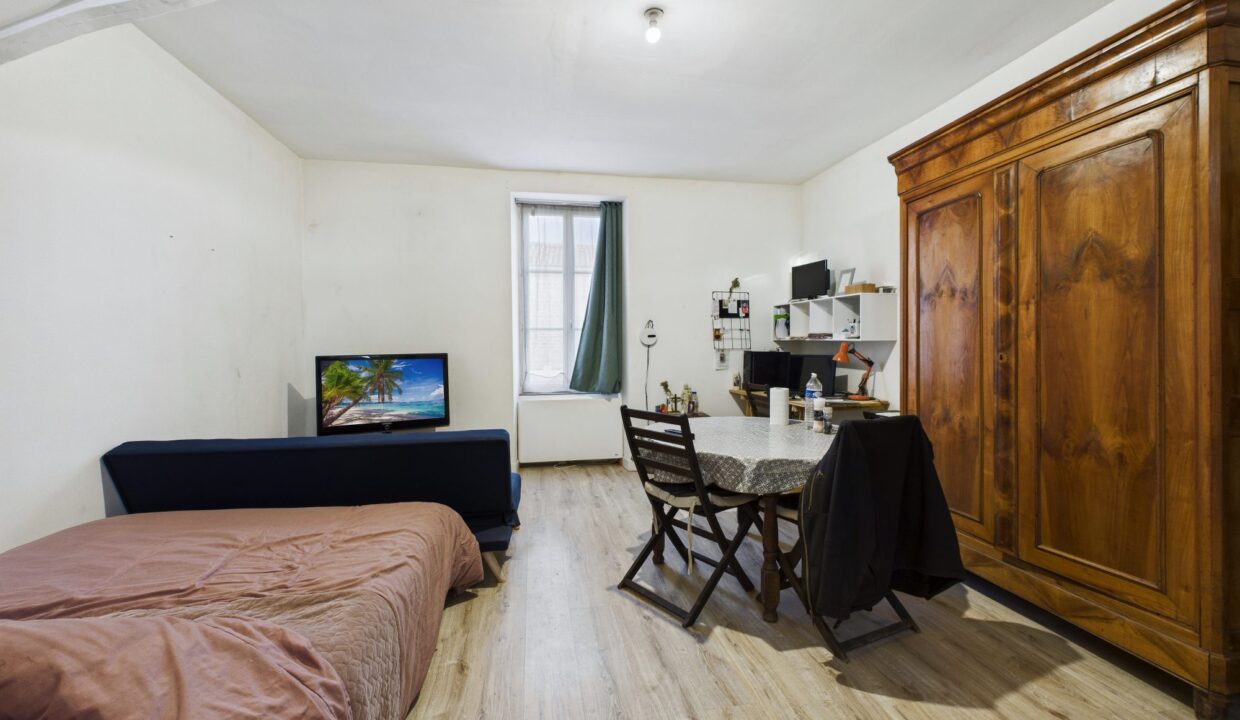 maison-ancienne-7-pieces-nalliers-85370-1771843210-VM868_26_original