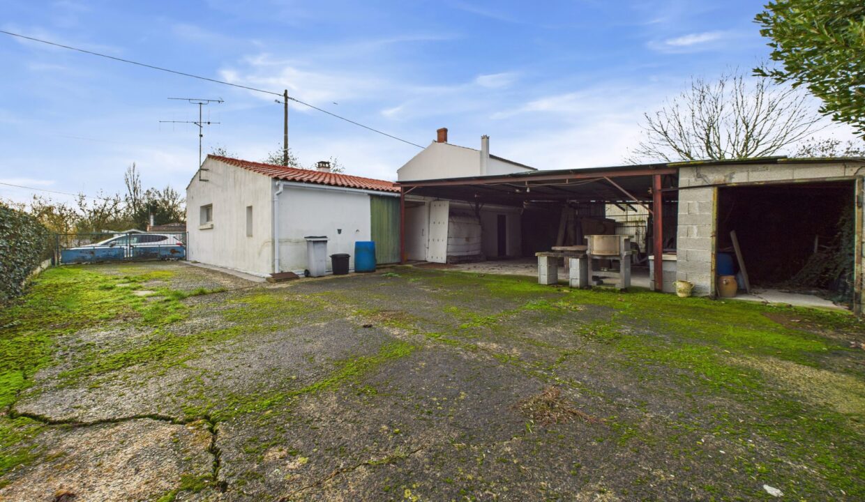 maison-individuelle-5-pieces-marans-17230-1771593695-VM872_23_original