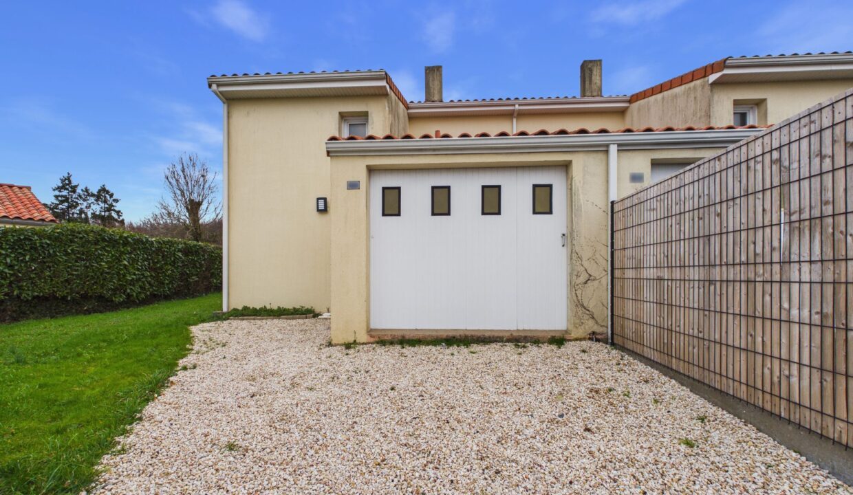maison-mitoyenne-1-cote-3-pieces-mouilleron-saint-germain-85390-1780939715-VM876_11_original