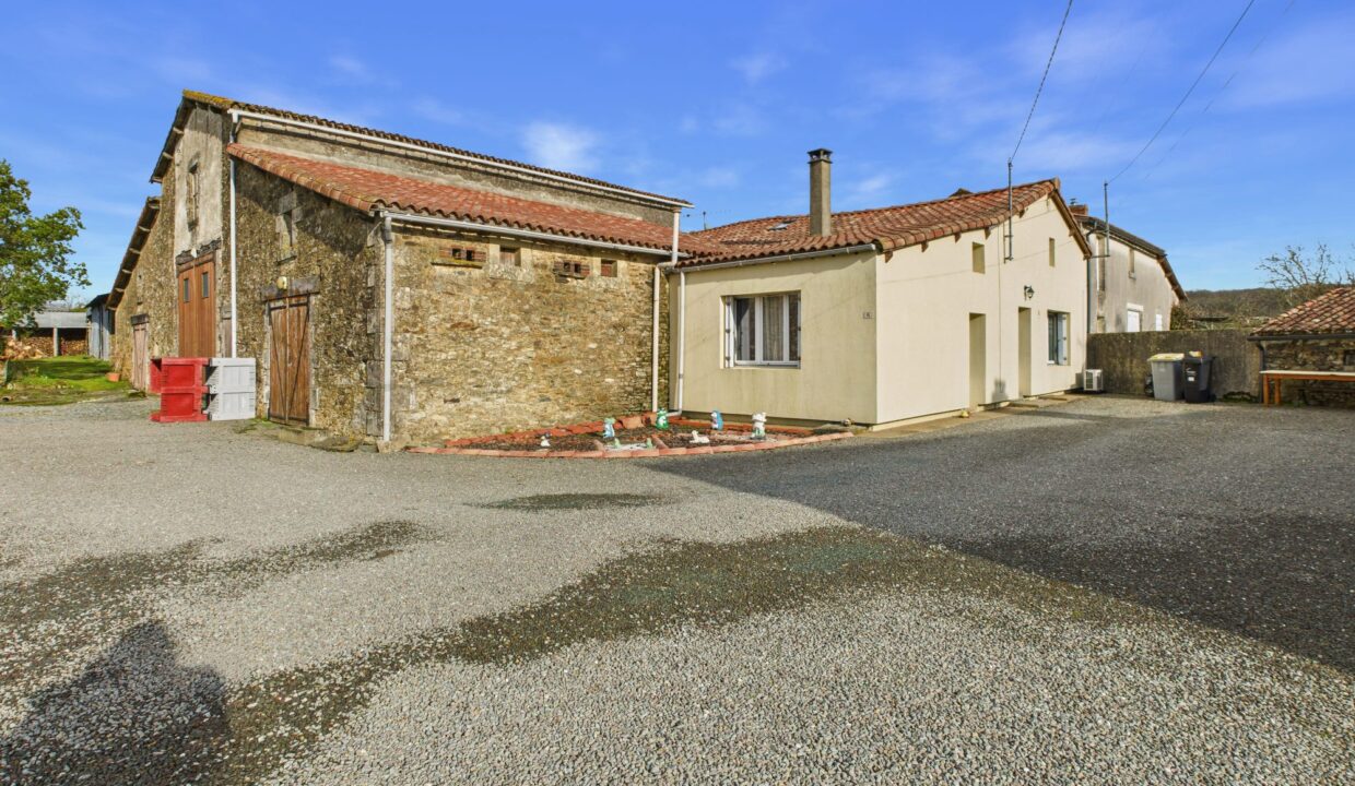 maison-ancienne-3-pieces-vouvant-85120-1776421567-VM882_19_original