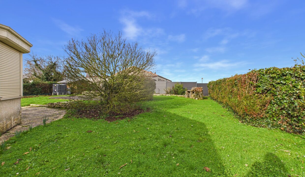 maison-individuelle-2-pieces-auchay-sur-vendee-85200-1777884574-VM894_24_original