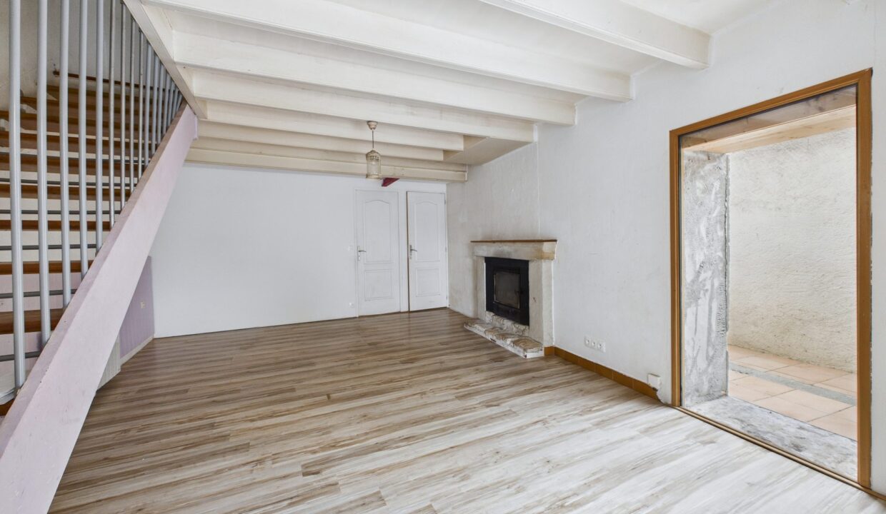 maison-mitoyenne-1-cote-4-pieces-vouille-les-marais-85450-1771411903-VM892_4_original