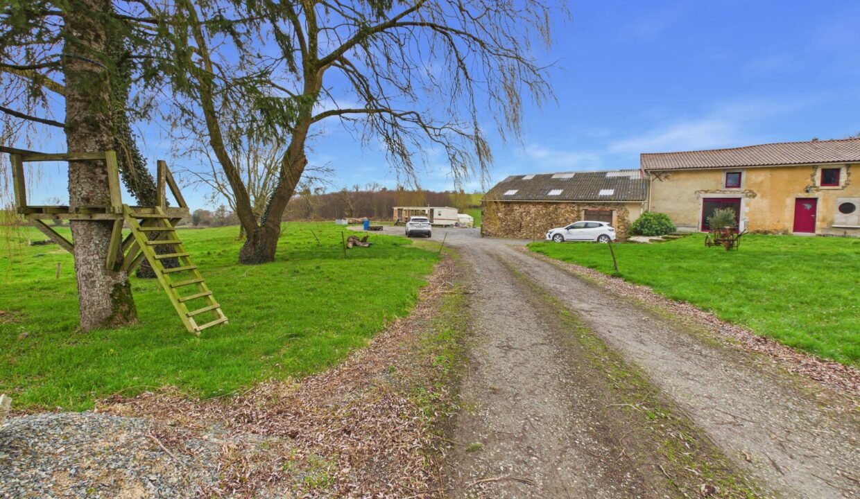 maison-ancienne-6-pieces-la-chapelle-aux-lys-85120-1776931159-VM903_45_original