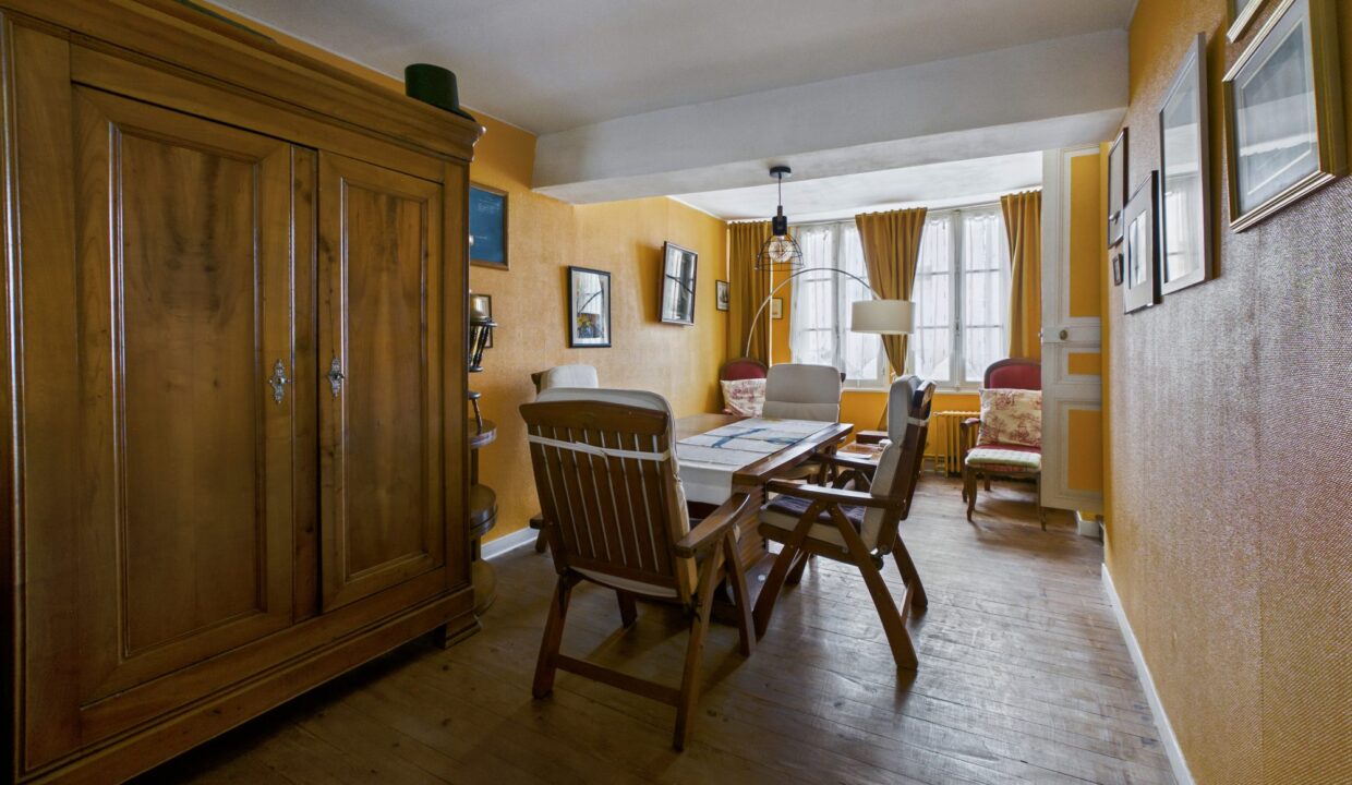 maison-ancienne-8-pieces-fontenay-le-comte-85200-1775713654-VM905_24_original