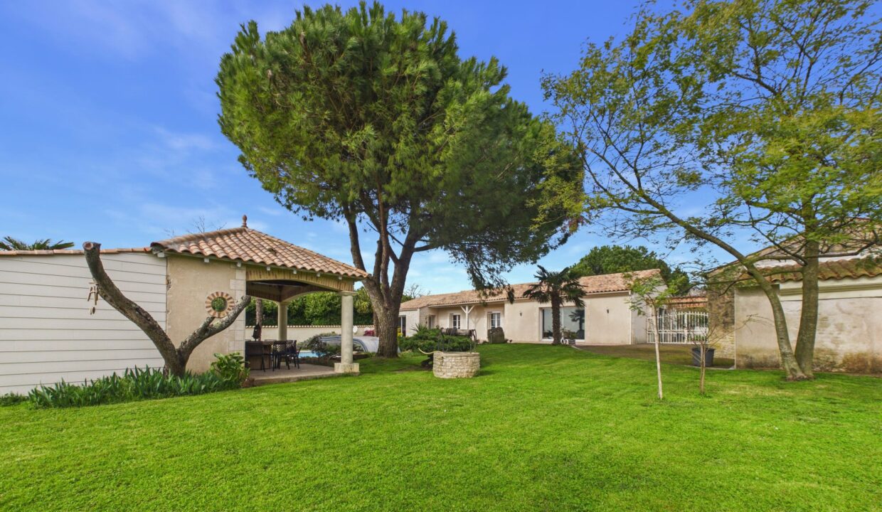 maison-plain-pied-8-pieces-montreuil-85200-1777297224-VM918_12_original