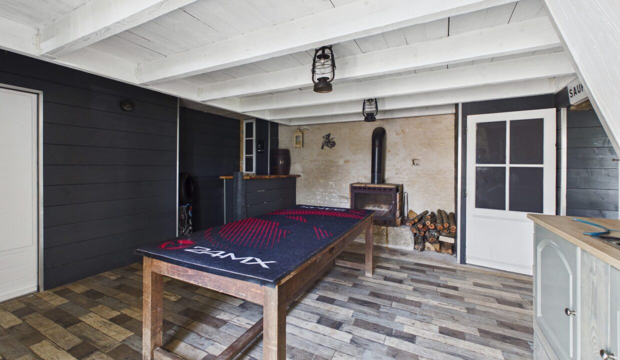 maison-plain-pied-8-pieces-montreuil-85200-1777297224-VM918_19_original