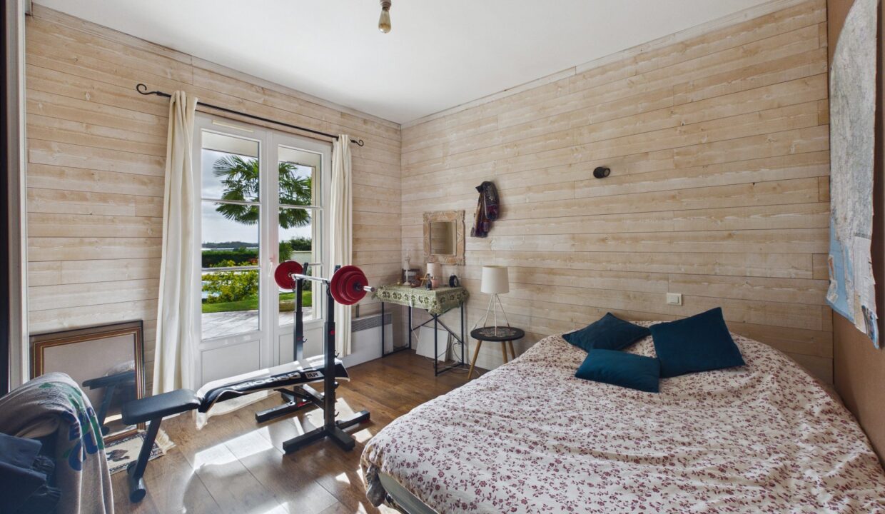 maison-plain-pied-8-pieces-montreuil-85200-1777297224-VM918_31_original