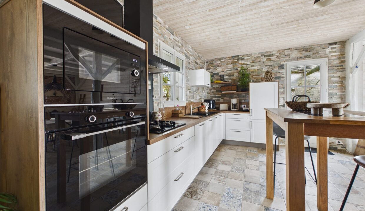 maison-plain-pied-8-pieces-montreuil-85200-1777297224-VM918_38_original