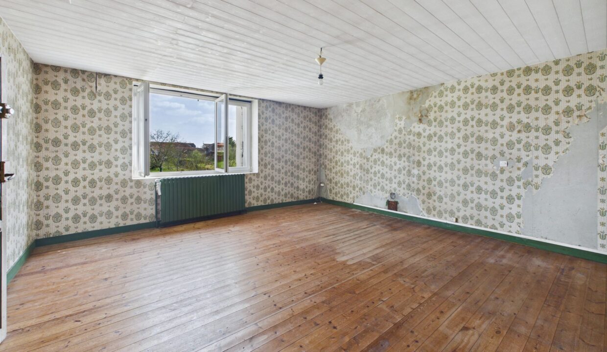 maison-ancienne-4-pieces-saint-cyr-des-gats-85410-1775055541-VM944_11_original