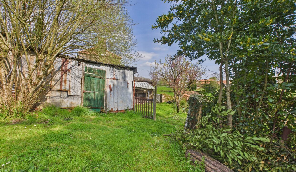 maison-ancienne-4-pieces-saint-cyr-des-gats-85410-1775055541-VM944_2_original