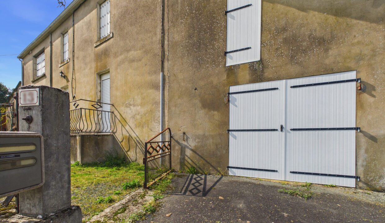 maison-ancienne-4-pieces-saint-cyr-des-gats-85410-1775055541-VM944_6_original