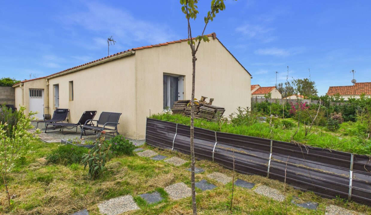 maison-individuelle-3-pieces-loge-fougereuse-85120-1776758146-VM932_6_original