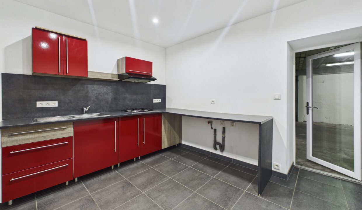 maison-mitoyenne-2-cotes-7-pieces-sainte-hermine-85210-1774548393-VM955_10_original