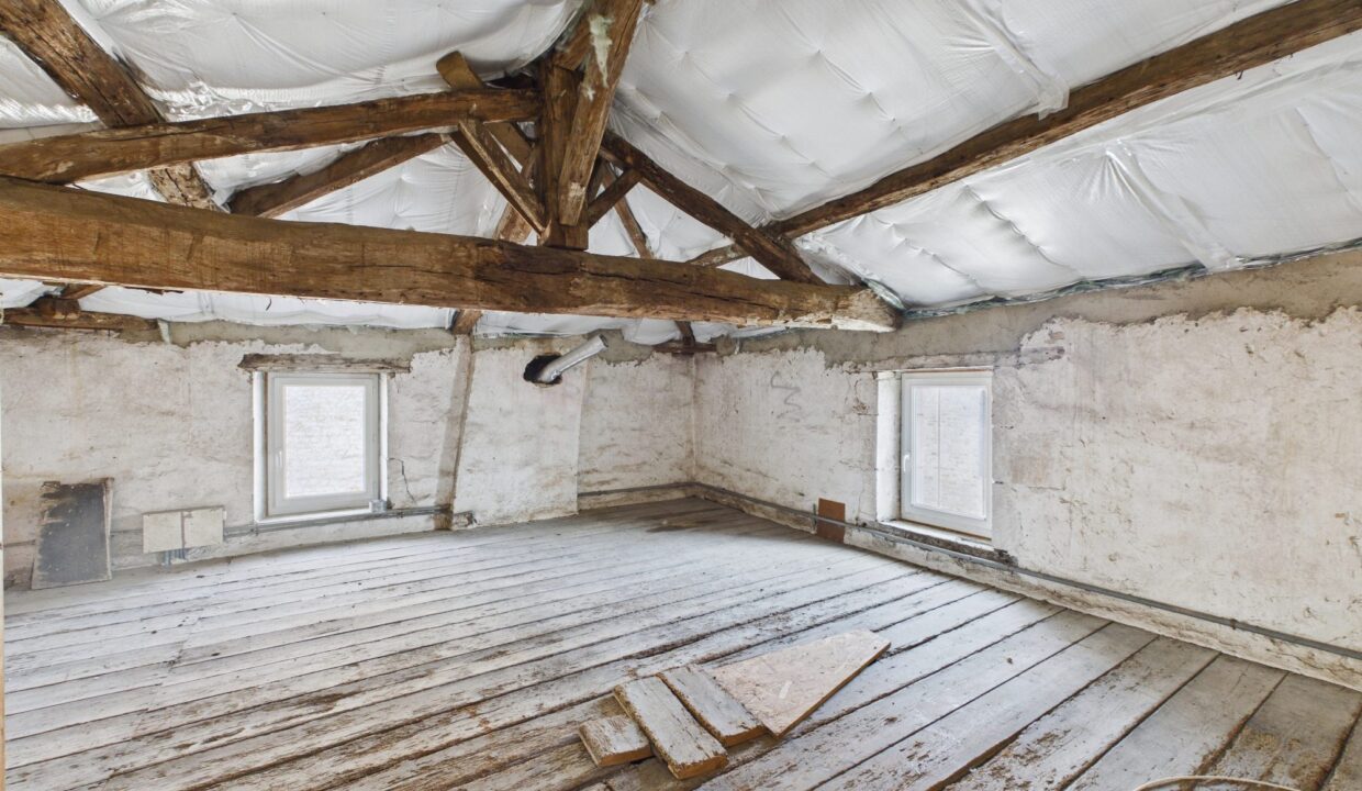 maison-mitoyenne-2-cotes-7-pieces-sainte-hermine-85210-1774548393-VM955_25_original