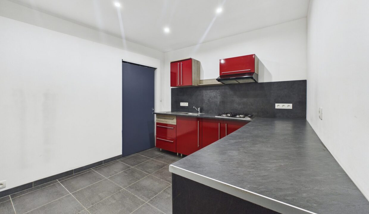 maison-mitoyenne-2-cotes-7-pieces-sainte-hermine-85210-1774548393-VM955_9_original