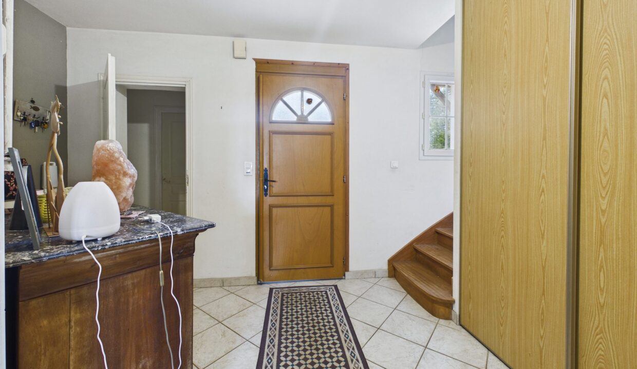 maison-traditionnelle-7-pieces-petosse-85570-1776069305-VM953_12_original