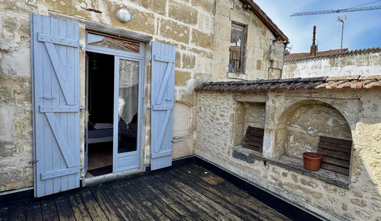 appartement-t2-2-pieces-fontenay-le-comte-85200-1776690479-VA1931_1_original-1