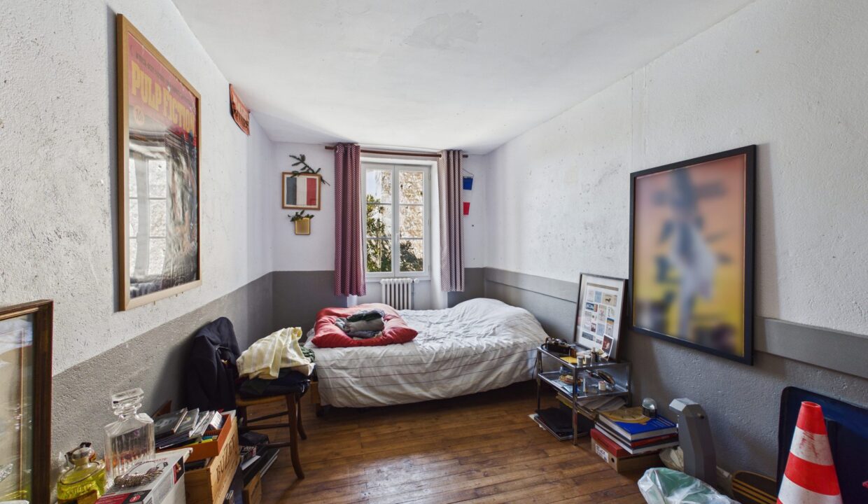 maison-individuelle-10-pieces-fontenay-le-comte-85200-1777368318-VM976_30_original