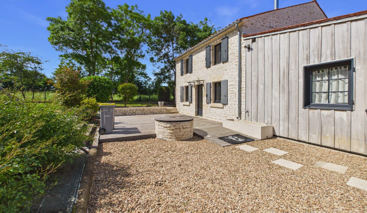 maison-individuelle-5-pieces-maillezais-85420-1777387874-VM974_36_original