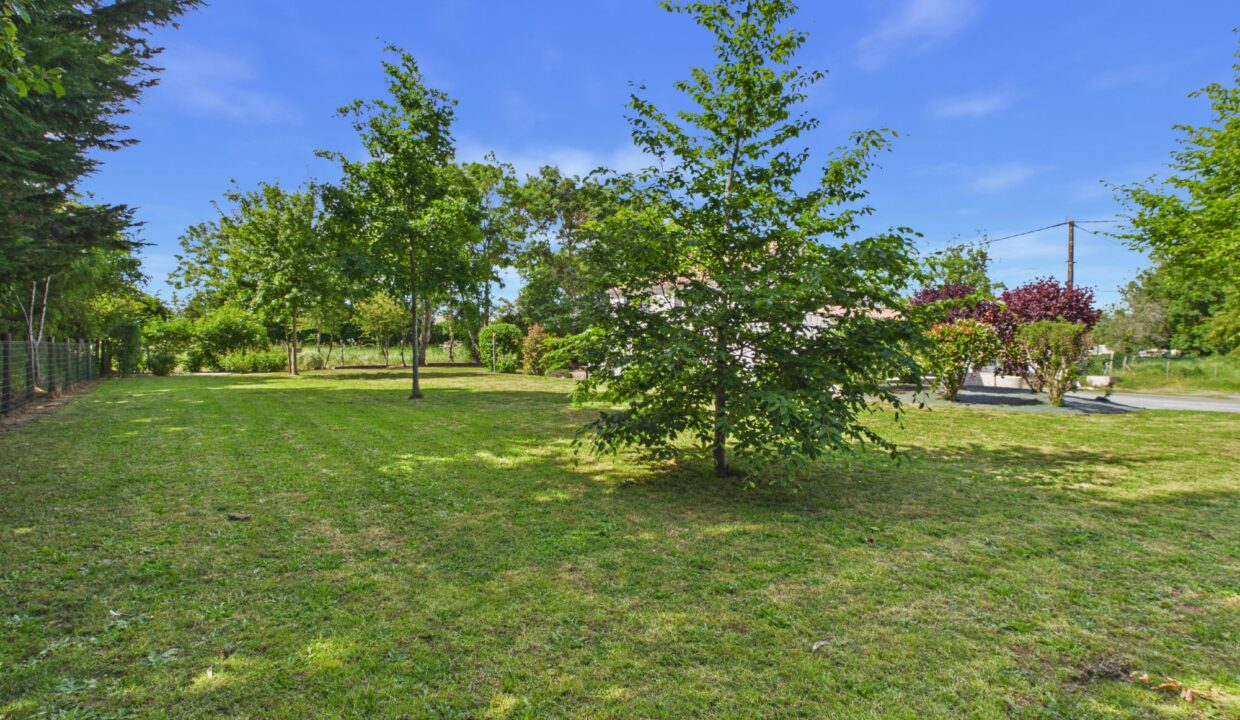 maison-individuelle-5-pieces-maillezais-85420-1777387874-VM974_43_original