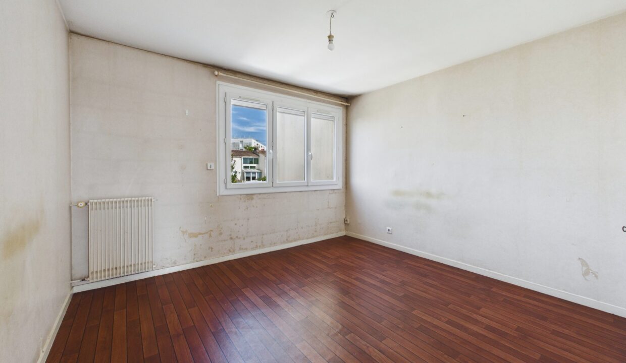 maison-mitoyenne-2-cotes-5-pieces-fontenay-le-comte-85200-1777369398-VM971_40_original