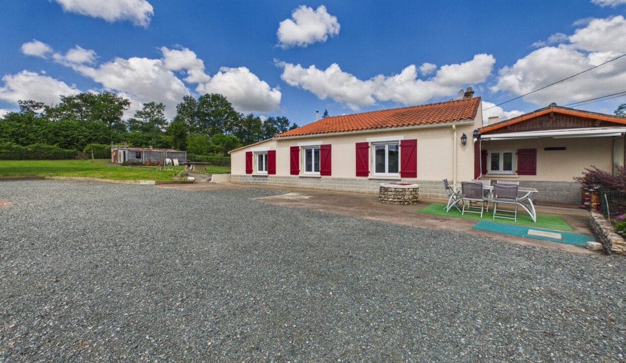 maison-traditionnelle-4-pieces-puy-de-serre-85240-1787942543-VM986_20_original