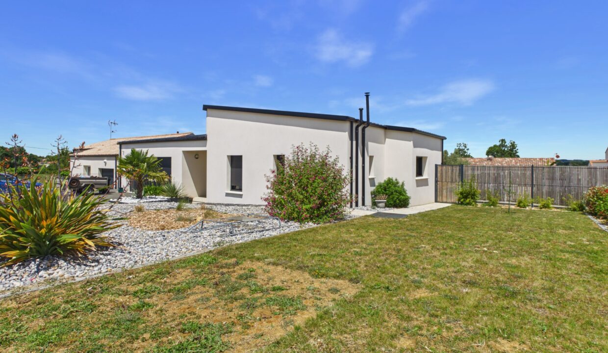 maison-contemporaine-5-pieces-essarts-en-bocage-85140-1787942181-VM1012_15_original
