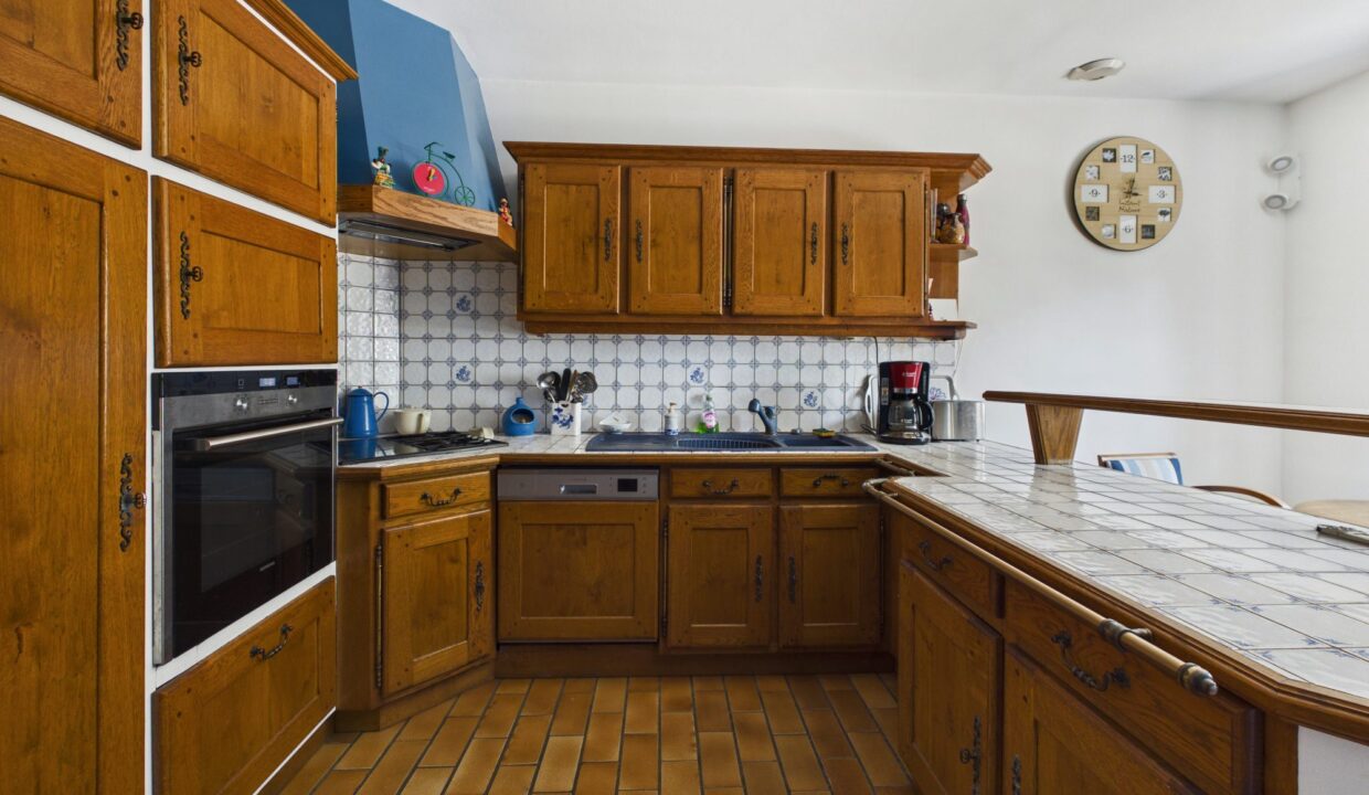 maison-traditionnelle-6-pieces-vouille-les-marais-85450-1785499600-VM1067_8_original