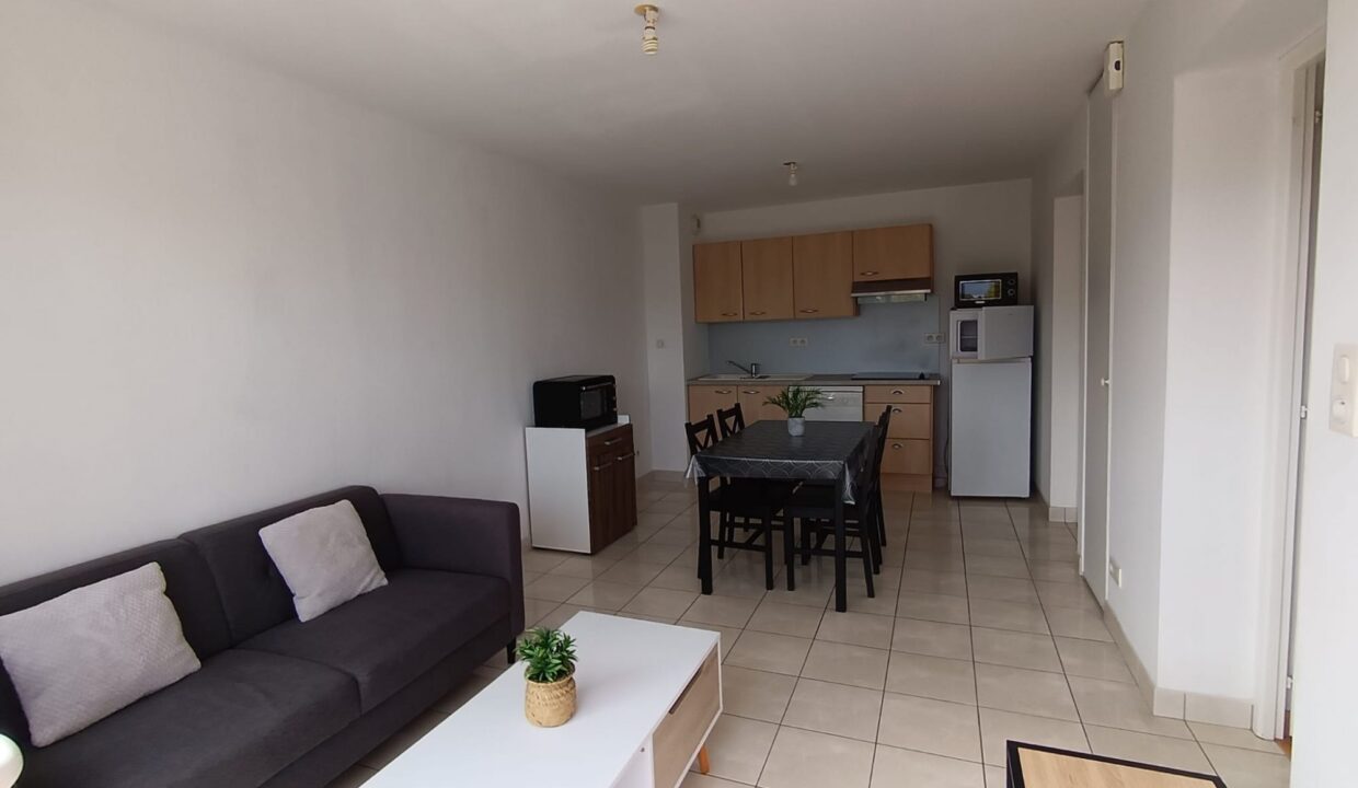 appartement-t2-2-pieces-fontenay-le-comte-85200-1788527652-LA1938_7_original