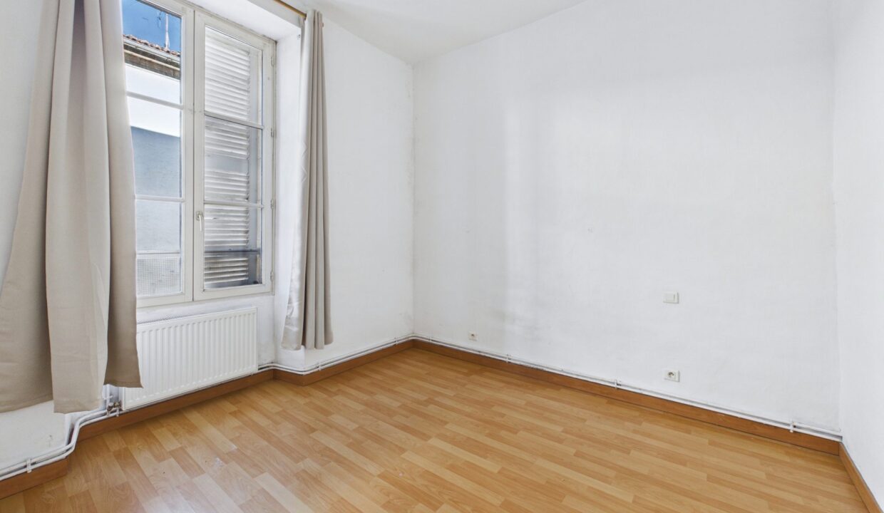 immeuble-120-m2-fontenay-le-comte-85200-1789202701-VI058_4_original