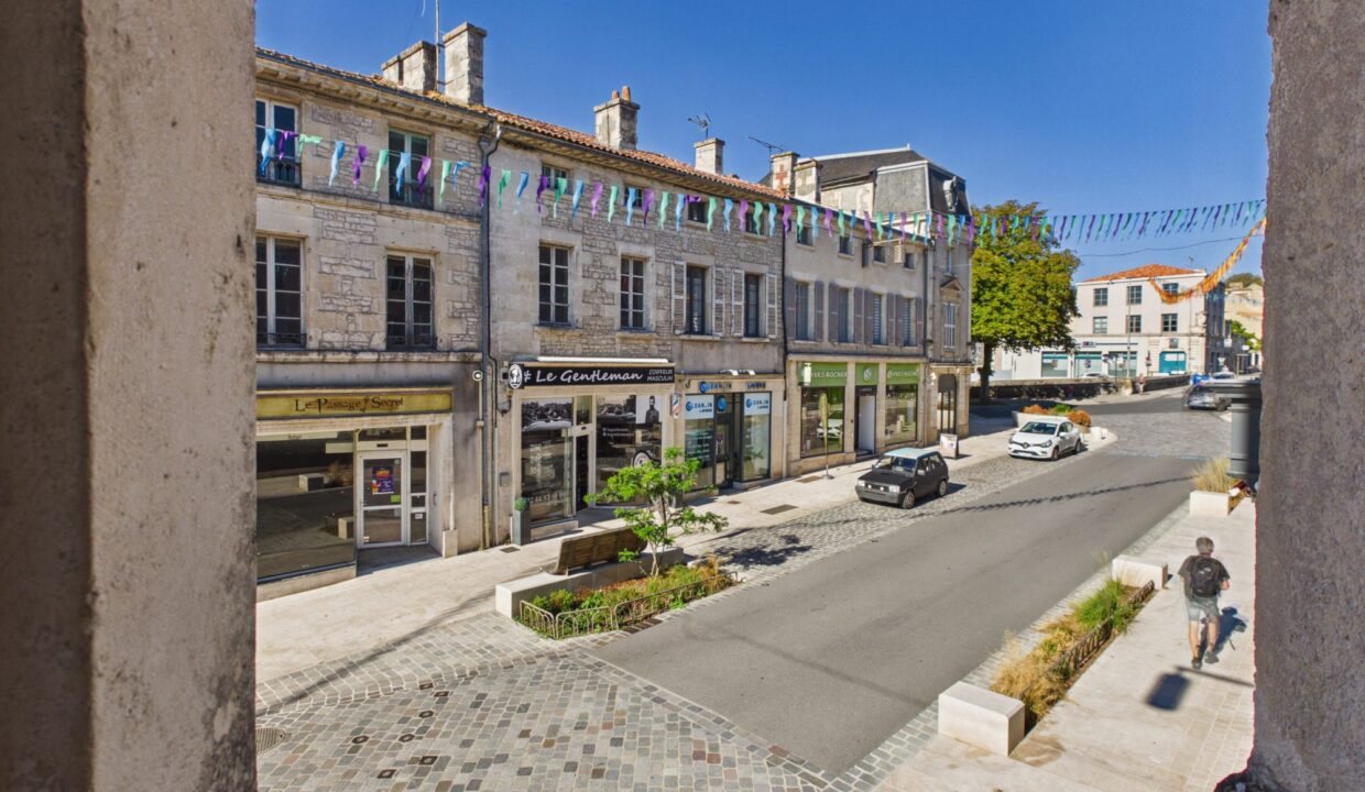 immeuble-120-m2-fontenay-le-comte-85200-1789202701-VI058_7_original-1