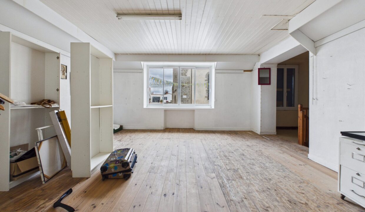 immeuble-730-m2-longeville-sur-mer-85560-1789455902-VI059_17_original