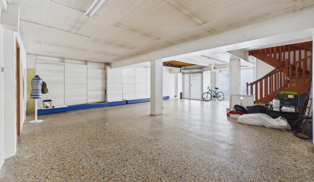 immeuble-730-m2-longeville-sur-mer-85560-1789455902-VI059_19_original