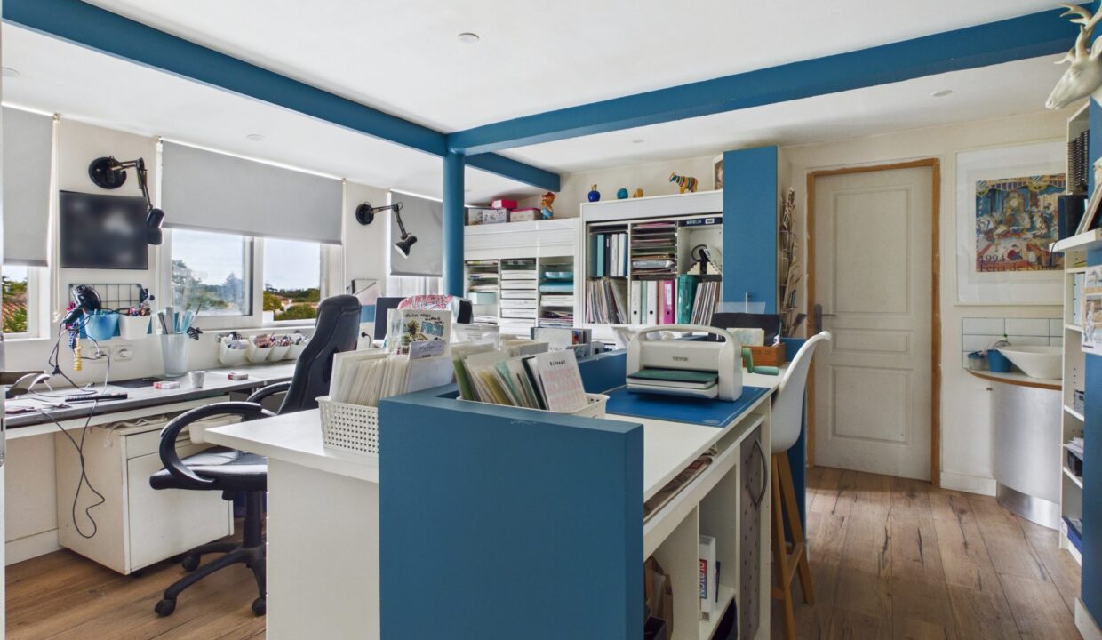 immeuble-730-m2-longeville-sur-mer-85560-1789455902-VI059_1_original