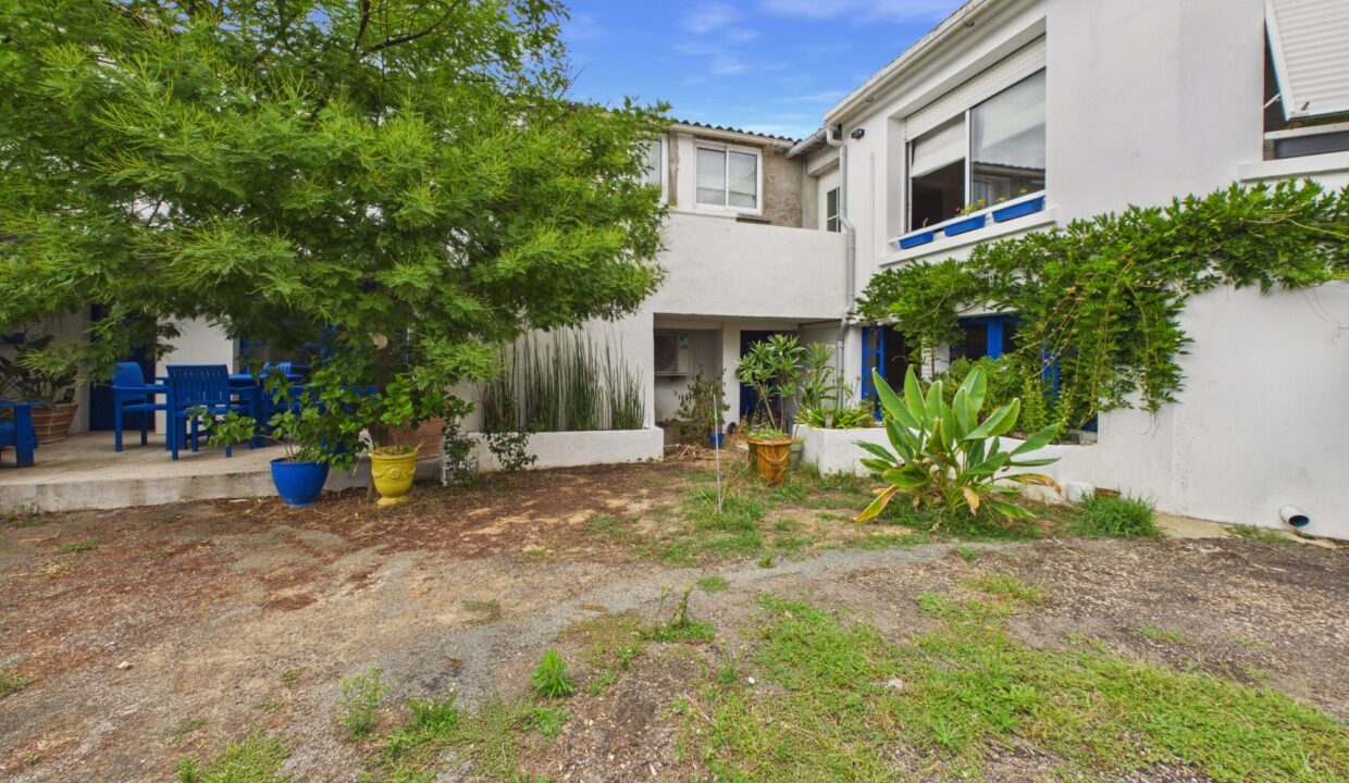 immeuble-730-m2-longeville-sur-mer-85560-1789455902-VI059_28_original