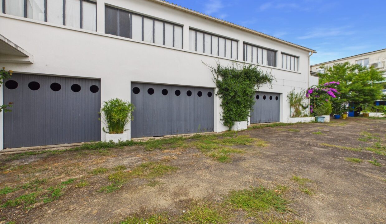 immeuble-730-m2-longeville-sur-mer-85560-1789455902-VI059_30_original