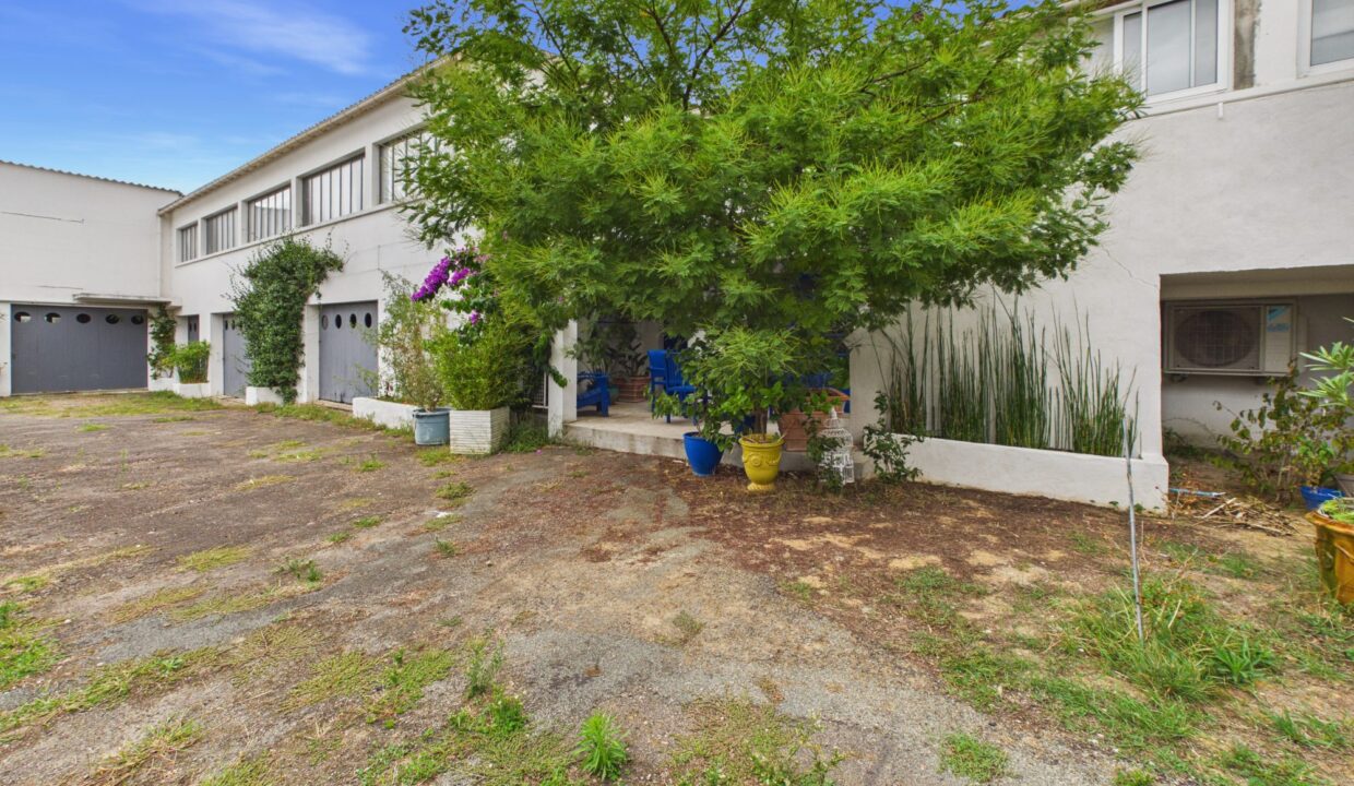 immeuble-730-m2-longeville-sur-mer-85560-1789455902-VI059_31_original-1