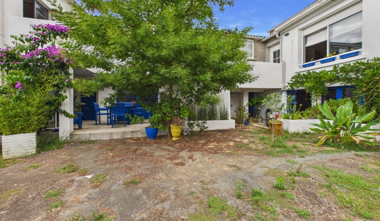 immeuble-730-m2-longeville-sur-mer-85560-1789455902-VI059_32_original